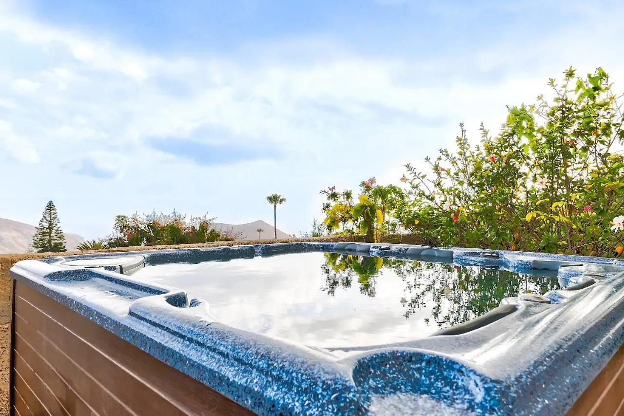 Mordelliya Private Jacuzzi Suites Chayofa Apartment