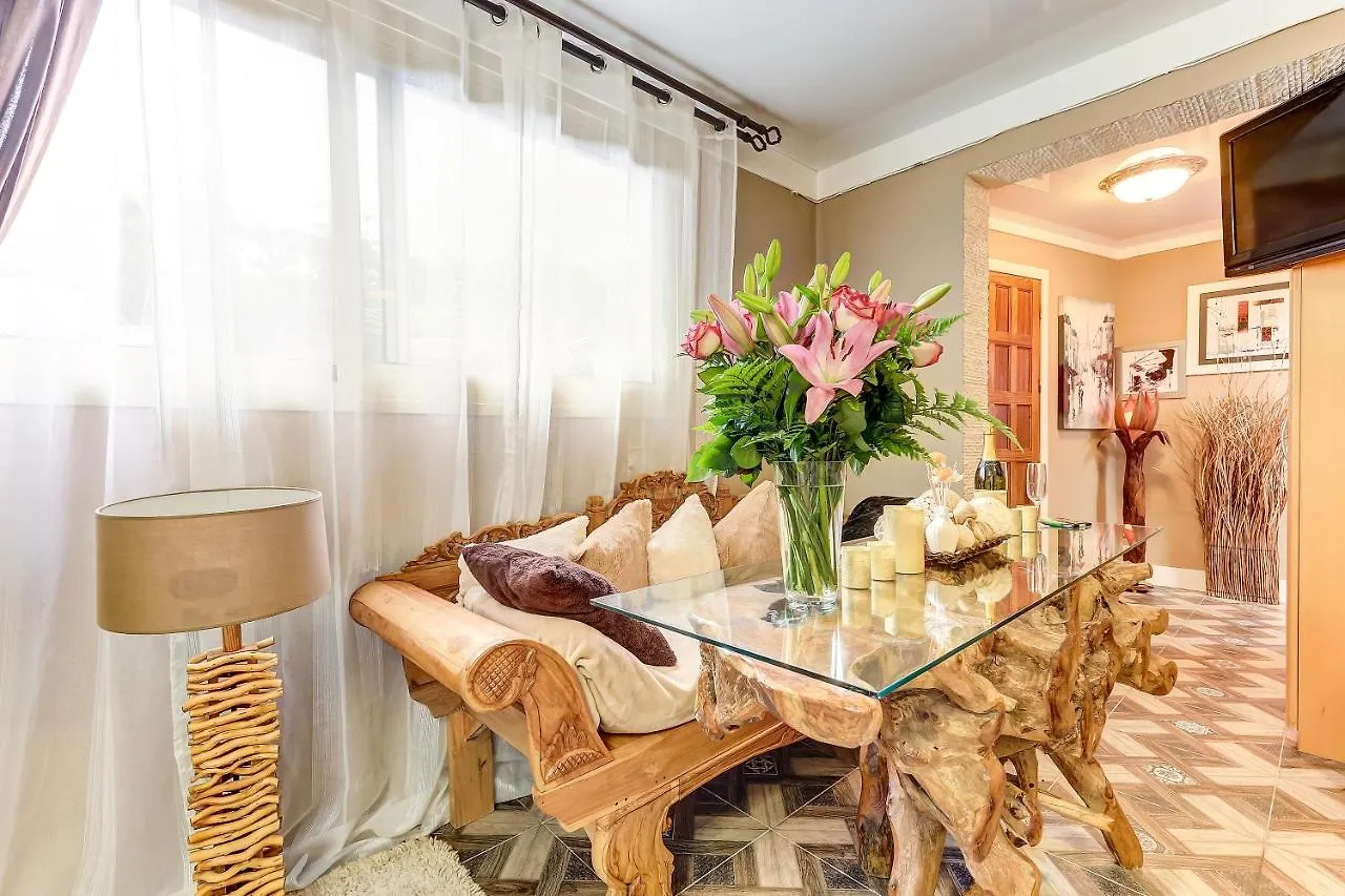 Mordelliya Private Jacuzzi Suites Chayofa Apartment