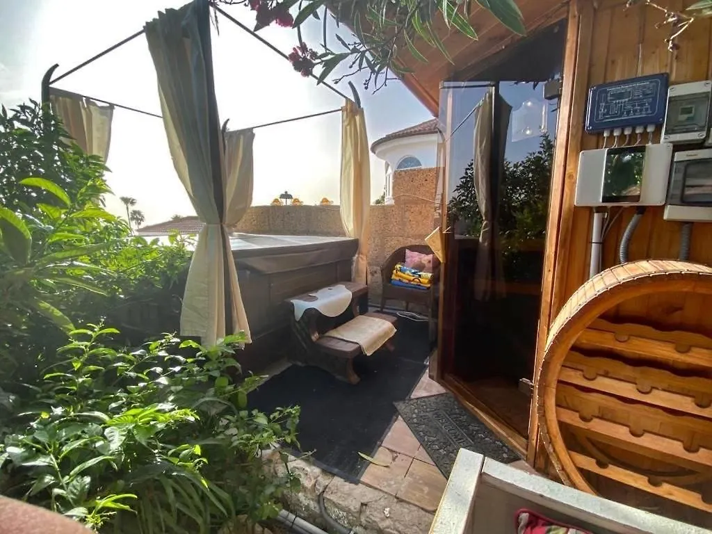 Mordelliya Private Jacuzzi Suites Chayofa Apartment